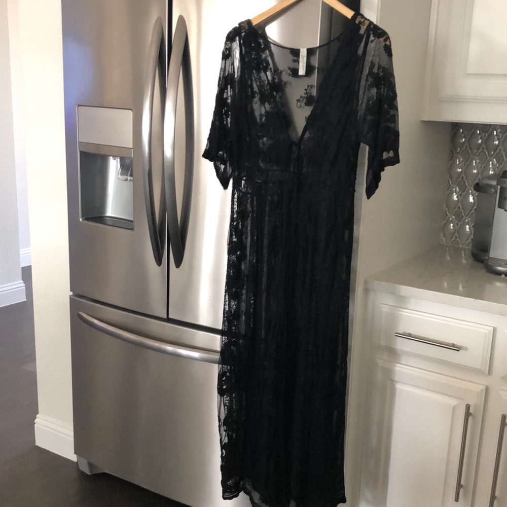 Gypsy Junkies black lace jacket. No size noted. Small. No snags